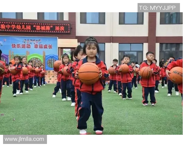 幼儿哑铃操的乐趣与益处探索让孩子在运动中快乐成长